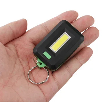 KvJJL 1 ks LED Baterka Svetlo Keychain Mini Lampa Kľúč Reťazca Krúžok Pochodeň Keyring Nájsť Stratené Taška Dekor Hračka Darček Náhodné Farby